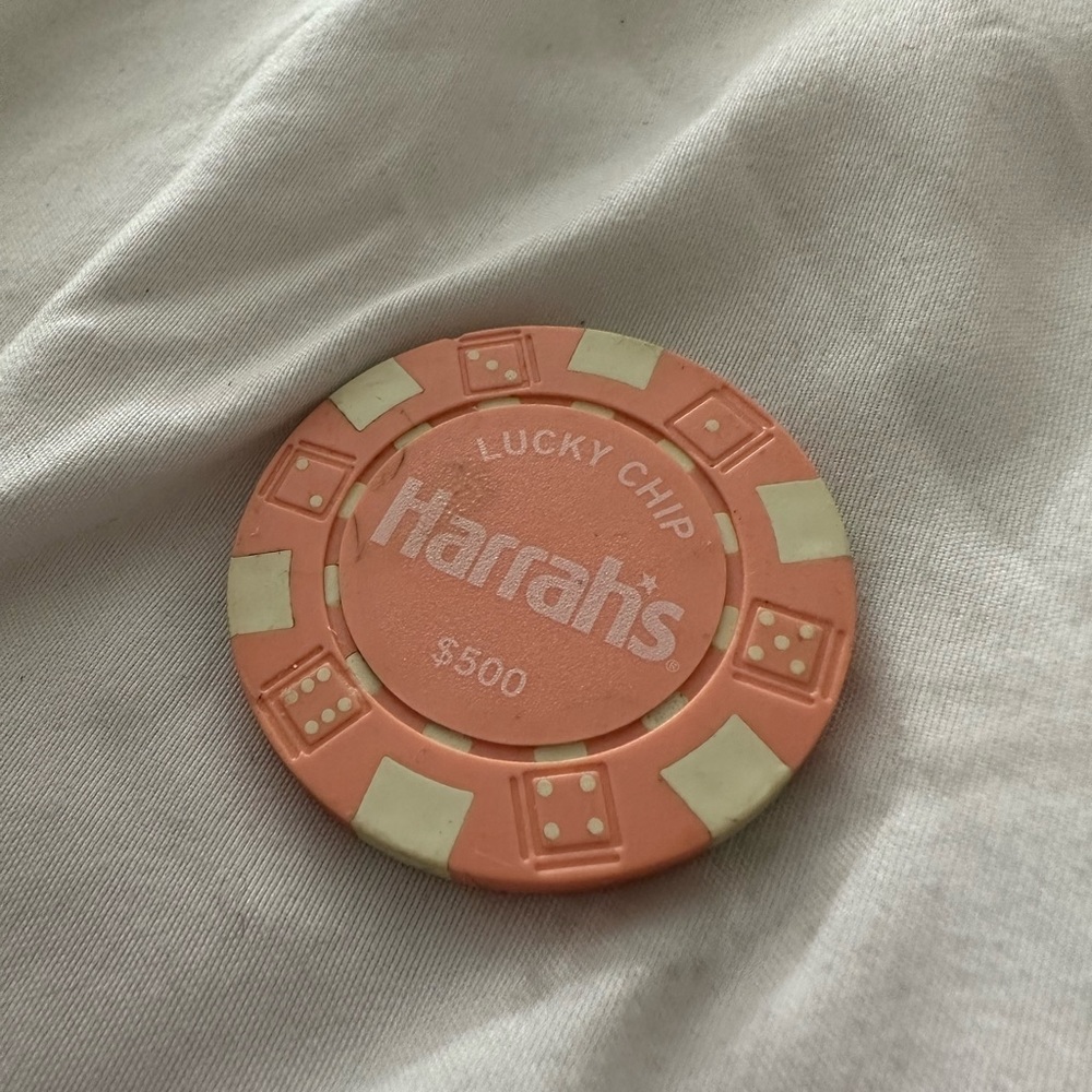 Harrah’s Casino Hotel Las Vegas Nevada Souvenir Magnet